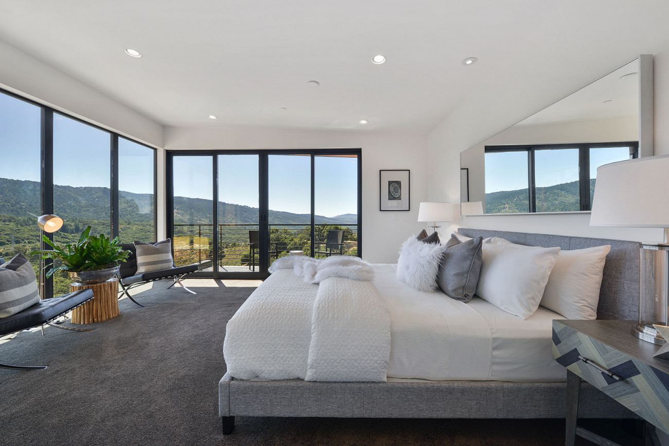 481 West Maple master bedroom with floor to ceiling windows
