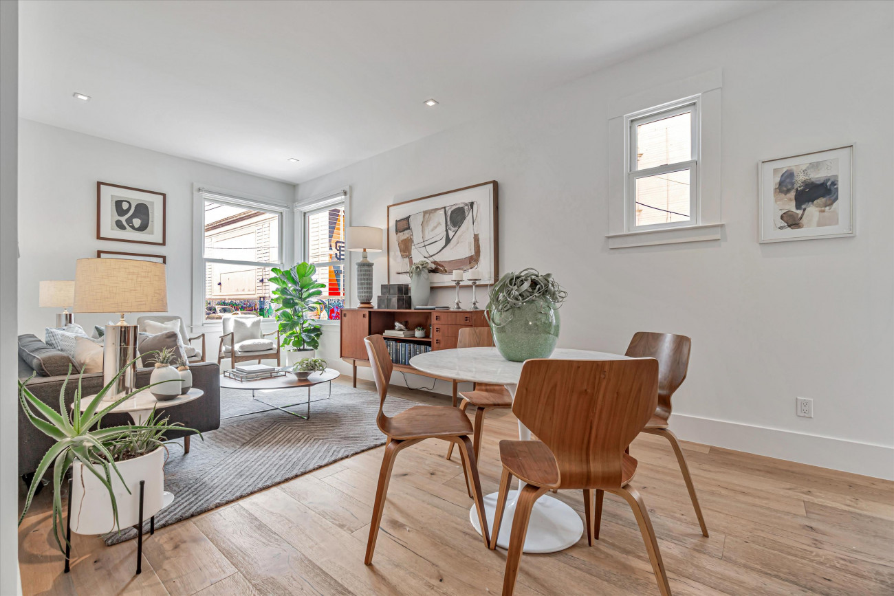 019_342219thStreet.jpg