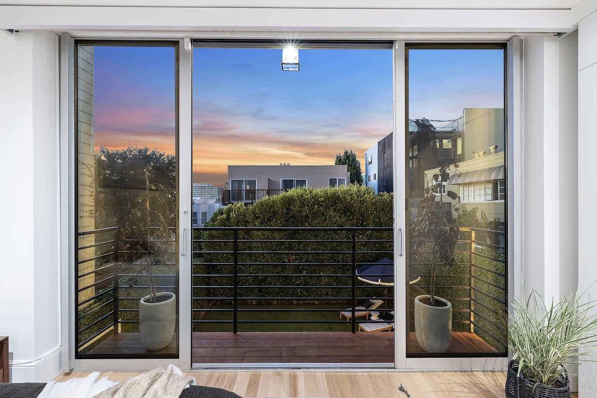 101.lombard.jpg
